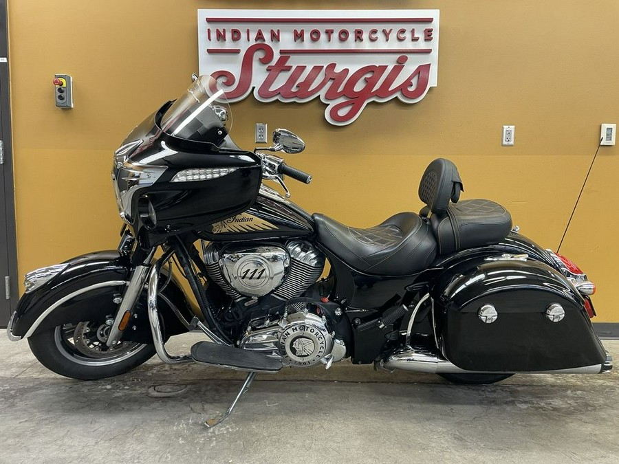 2014 Indian Motorcycle® Chieftain™ Thunder Black