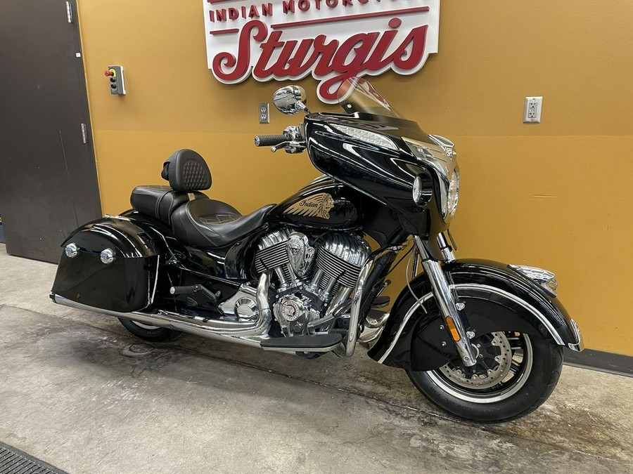 2014 Indian Motorcycle® Chieftain™ Thunder Black