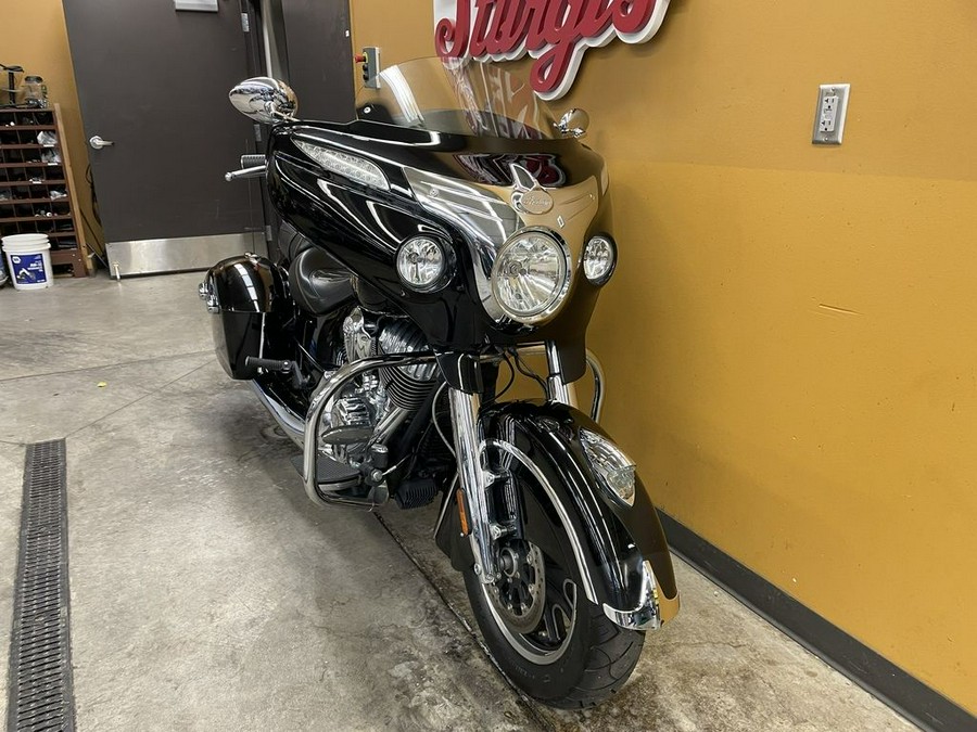 2014 Indian Motorcycle® Chieftain™ Thunder Black