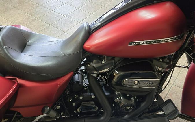 2019 Harley-Davidson® Road Glide® Special Wicked Red Denim