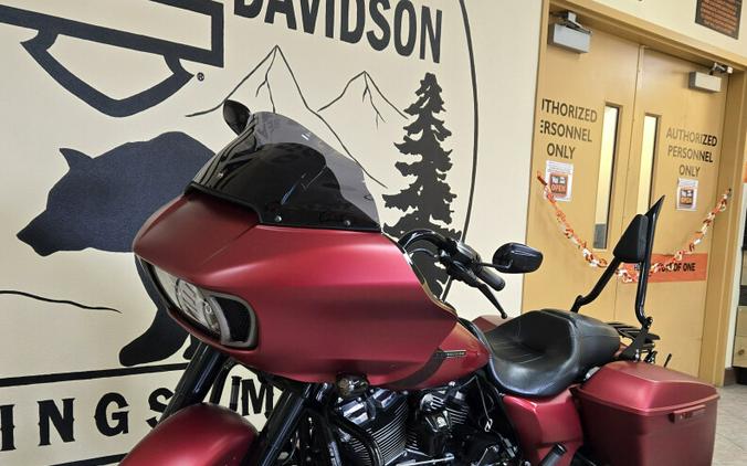2019 Harley-Davidson® Road Glide® Special Wicked Red Denim