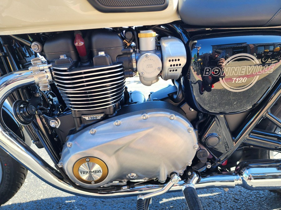 2026 Triumph Bonneville T120