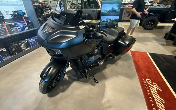 2026 Indian CHALLENGER DARK HORSE