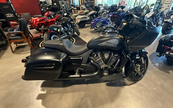 2026 Indian CHALLENGER DARK HORSE