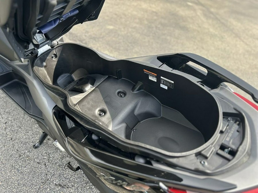 2025 Yamaha XMAX