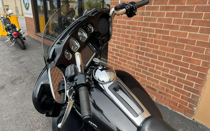 2017 Harley-Davidson FLHTK Ultra Limited