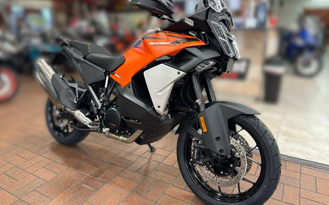 2027 KTM 1390 SUPER ADVENTURE S EVO