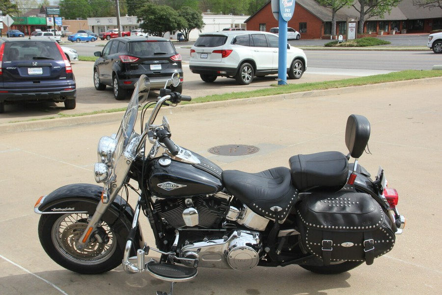 2014 Harley-Davidson Heritage Softail Classic Midnight Pearl