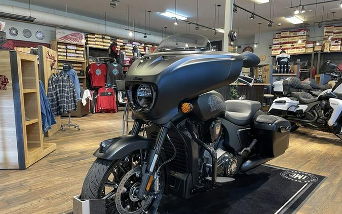 2025 Indian Chieftain Powerplus Dark Horse W/Powerband Audio