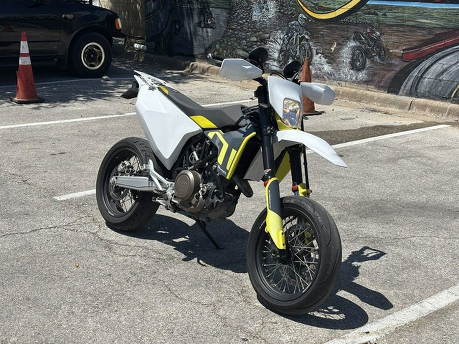2020 Husqvarna Supermoto 701
