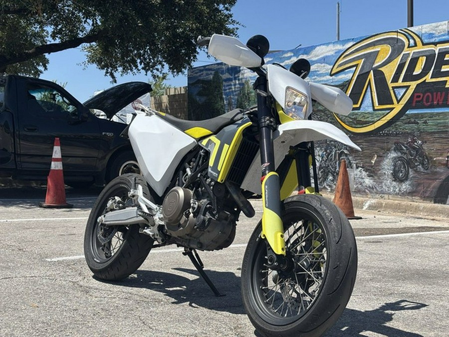 2020 Husqvarna Supermoto 701