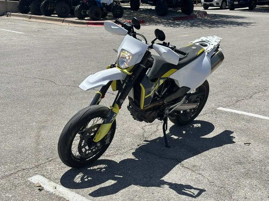 2020 Husqvarna Supermoto 701