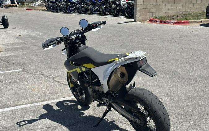 2020 Husqvarna Supermoto 701