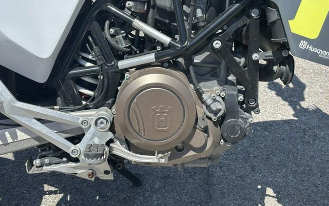 2020 Husqvarna Supermoto 701