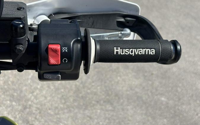 2020 Husqvarna Supermoto 701