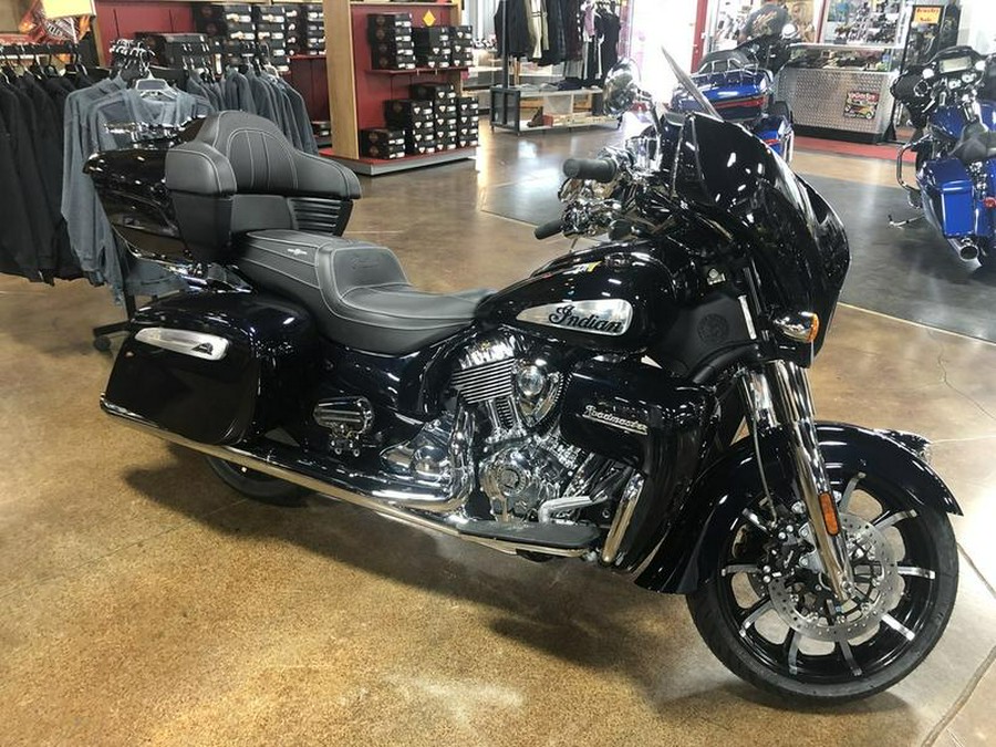 2021 Indian Motorcycle® Roadmaster® Limited Thunder Black Azure Crystal