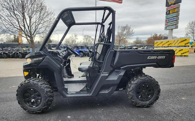 2023 Can-Am® Defender DPS HD9 Timeless Black