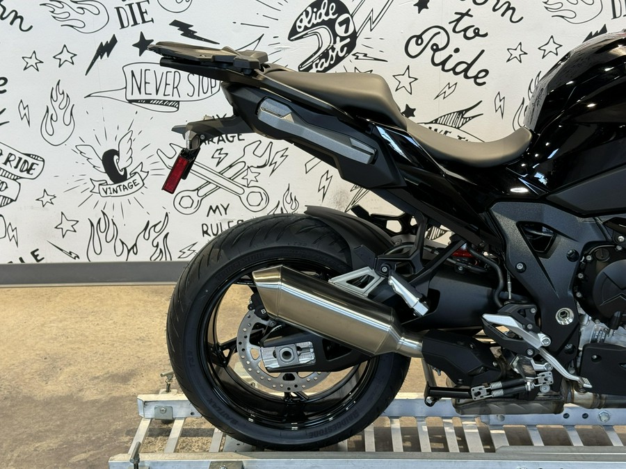 2026 BMW S 1000 XR