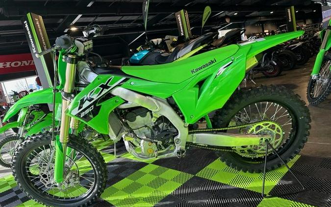 FIRST LOOK! 2024 KAWASAKI KX250, KX112, KX85 & KX65 MODELS