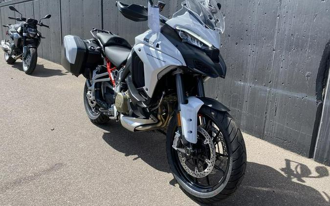 2024 Ducati Multistrada V4 S Travel & Radar Spoked Wheels Iceberg White