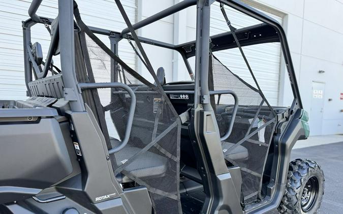 2025 Can-Am® Defender MAX HD9