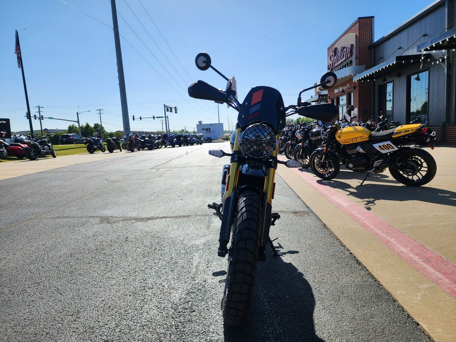 2026 Triumph Scrambler 400 XC