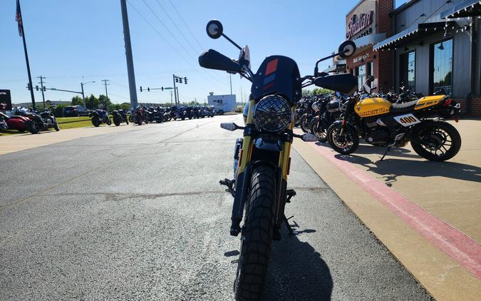 2026 Triumph Scrambler 400 XC