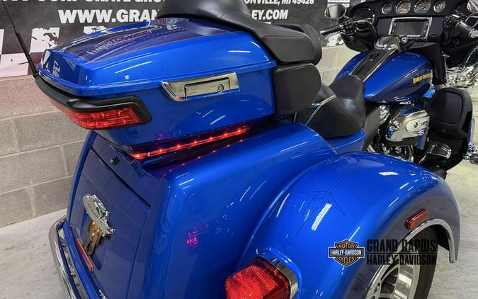 2017 Harley-Davidson® FLHTCUTG - Tri Glide® Ultra