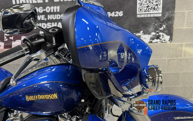 2017 Harley-Davidson® FLHTCUTG - Tri Glide® Ultra