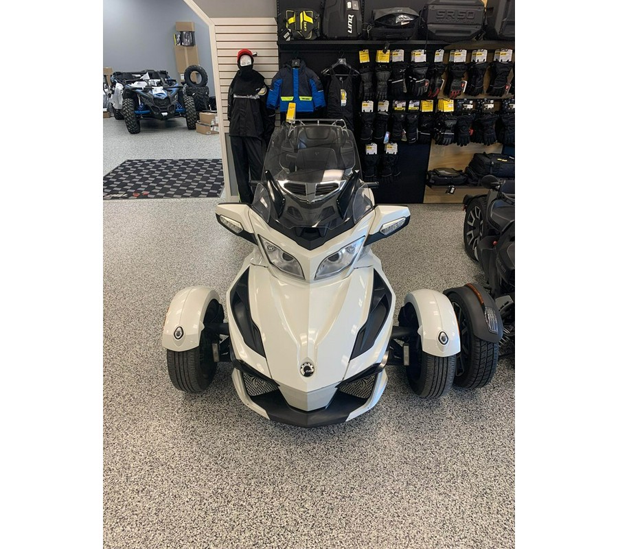 2018 Can-Am SPYDER RT 1330 ACE SE6