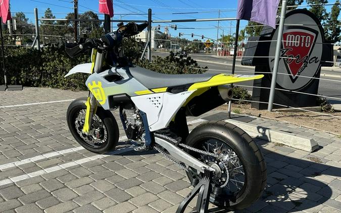 2024 Husqvarna® FS 450