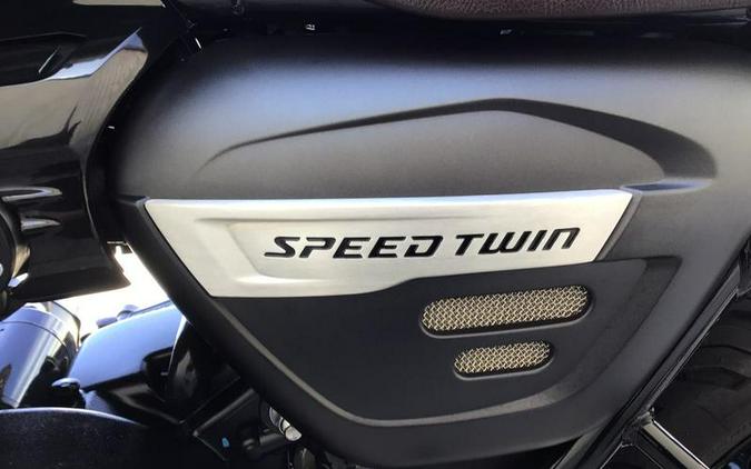2022 Triumph Speed Twin Matt Storm Grey