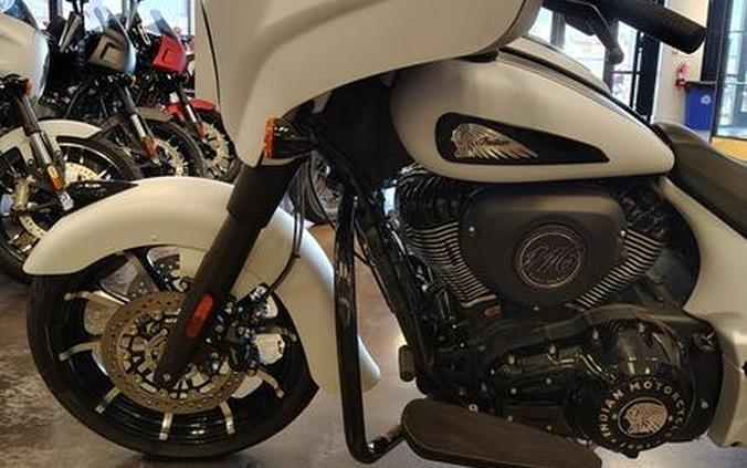 2024 Indian Motorcycle® Chieftain® Dark Horse® Ghost White Metallic Smoke