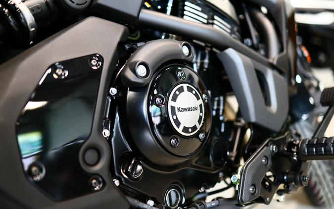 2026 Kawasaki Vulcan S ABS Metallic Graphite GrayMetallic Spark Black