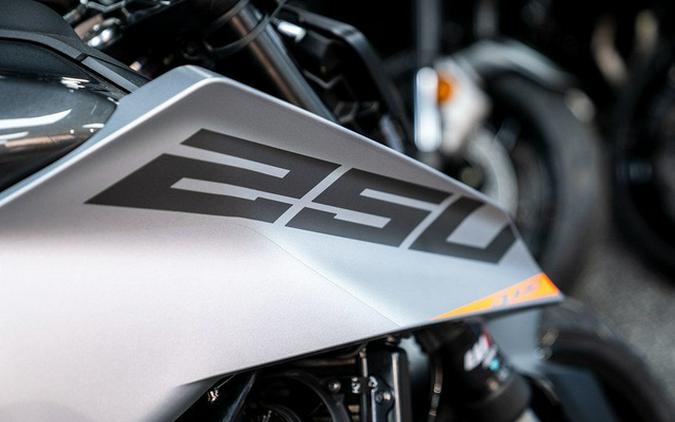 2026 KTM Duke 250
