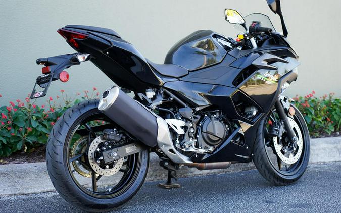 2024 Kawasaki Ninja® 500