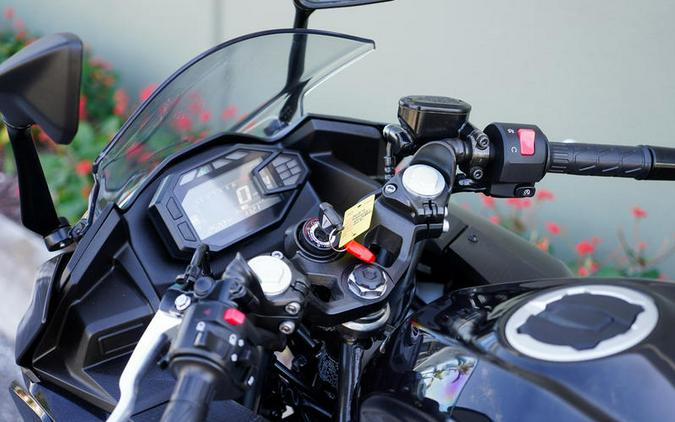 2024 Kawasaki Ninja® 500