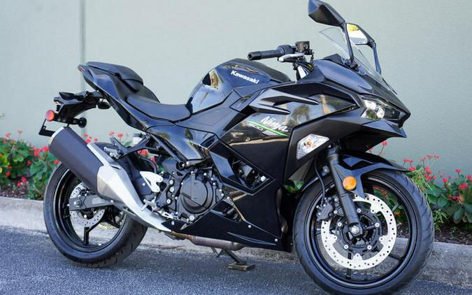 2024 Kawasaki Ninja® 500