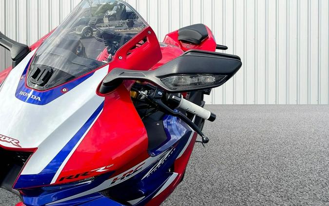 2026 HONDA CBR1000RR-R FIREBLADE