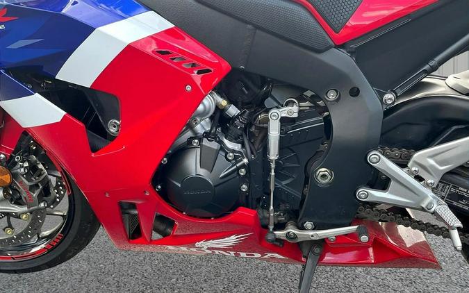 2026 HONDA CBR1000RR-R FIREBLADE
