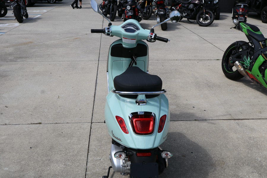 2025 Vespa GTS 300