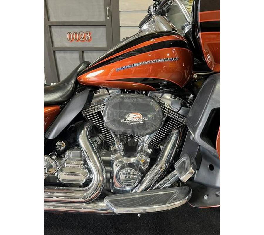 2015 Harley-Davidson® FLTRUSE - CVO™ Road Glide® Ultra