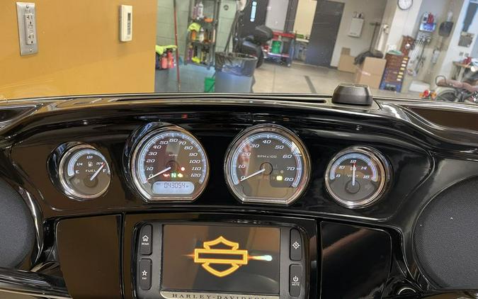 2014 Harley-Davidson® FLHTK - Electra Glide® Ultra Limited