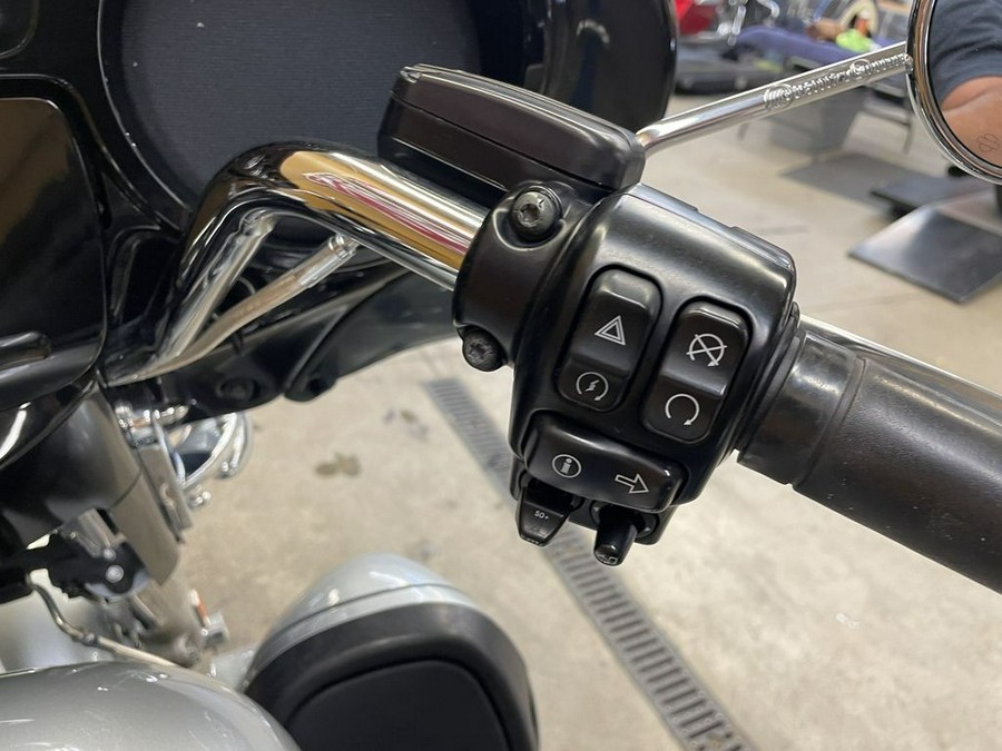 2014 Harley-Davidson® FLHTK - Electra Glide® Ultra Limited