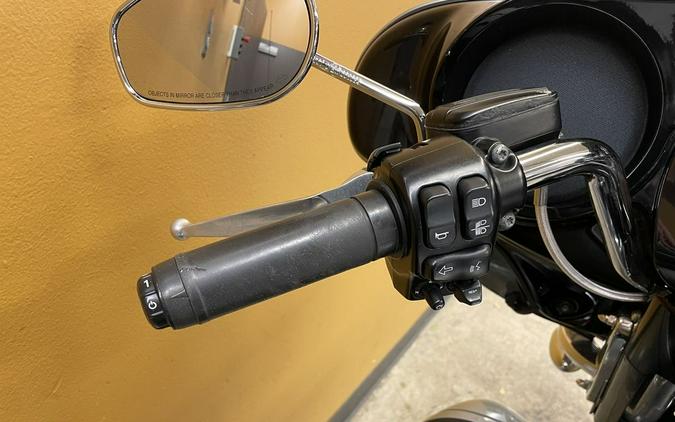 2014 Harley-Davidson® FLHTK - Electra Glide® Ultra Limited