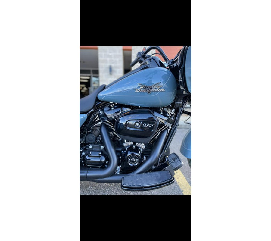 2024 Harley-Davidson® FLTRT - Road Glide® 3