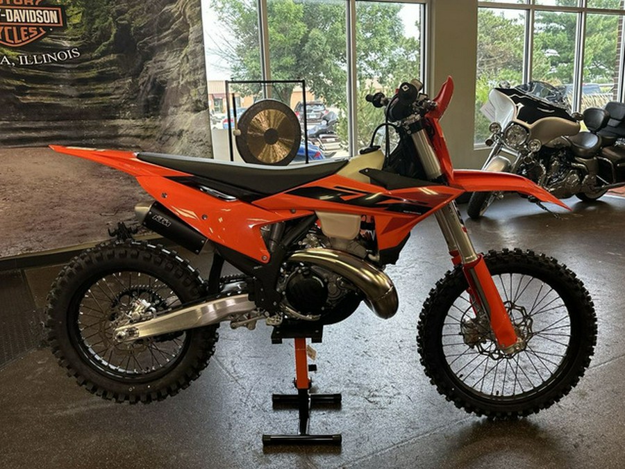 2025 KTM XC 300