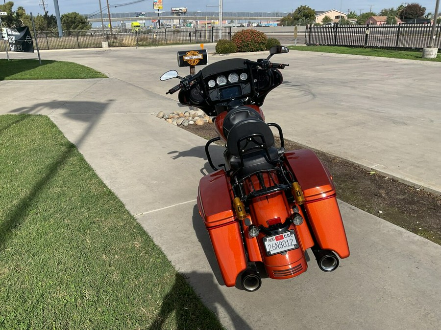 FLHXS 2019 Street Glide® Special