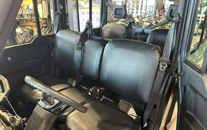2026 Can-Am® Defender MAX DPS CAB HD10