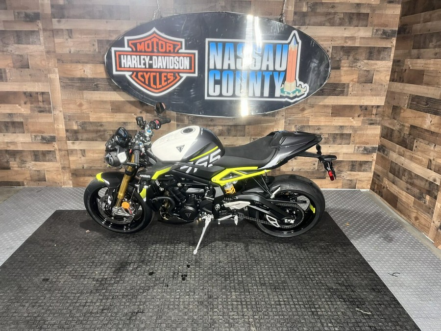 2026 Triumph Street Triple 765 Moto2™ Edition Mineral Grey / Crystal White